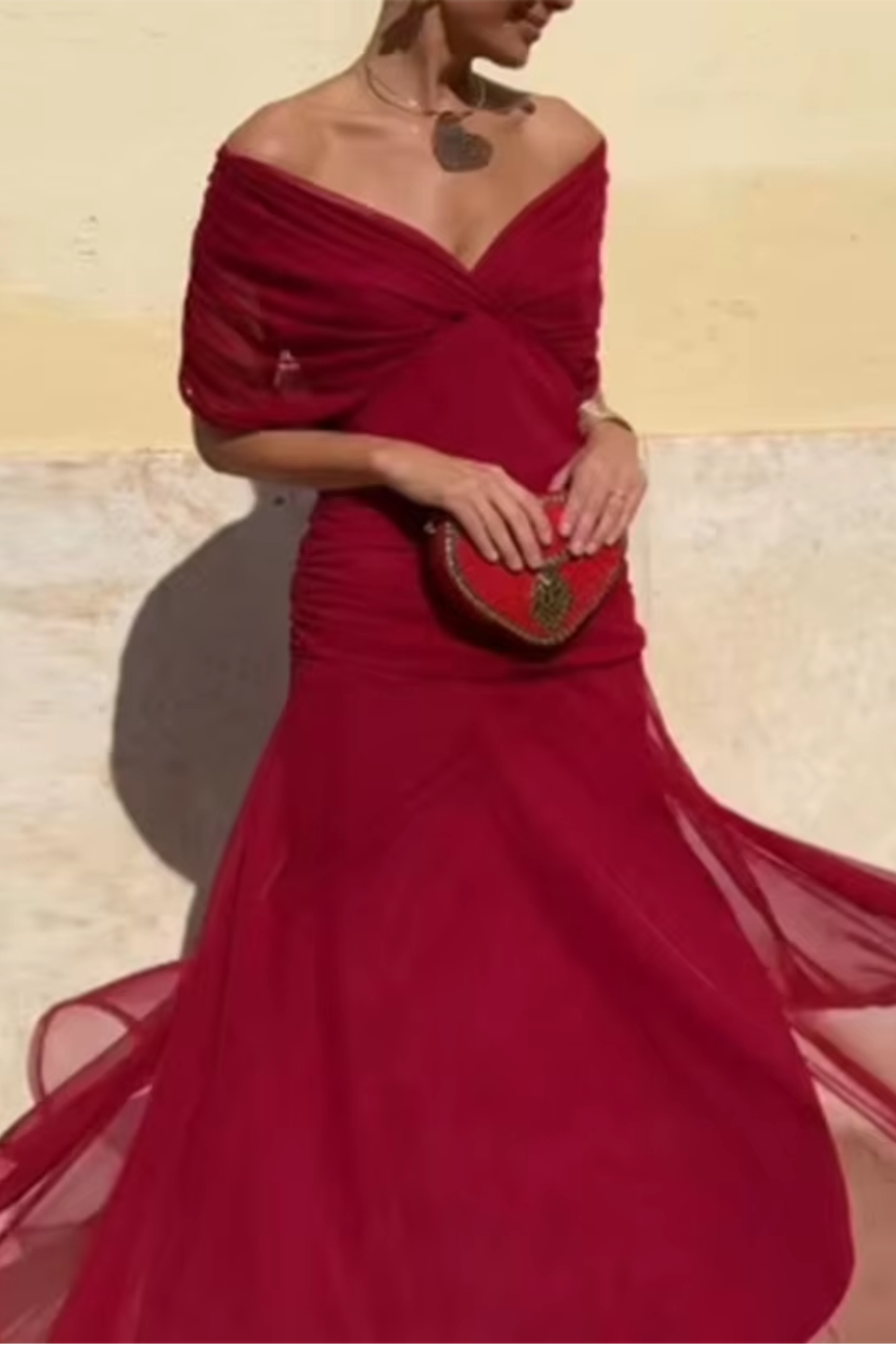 ISABELA | Vestido Elegante Lago de Fiesta con Escote en V