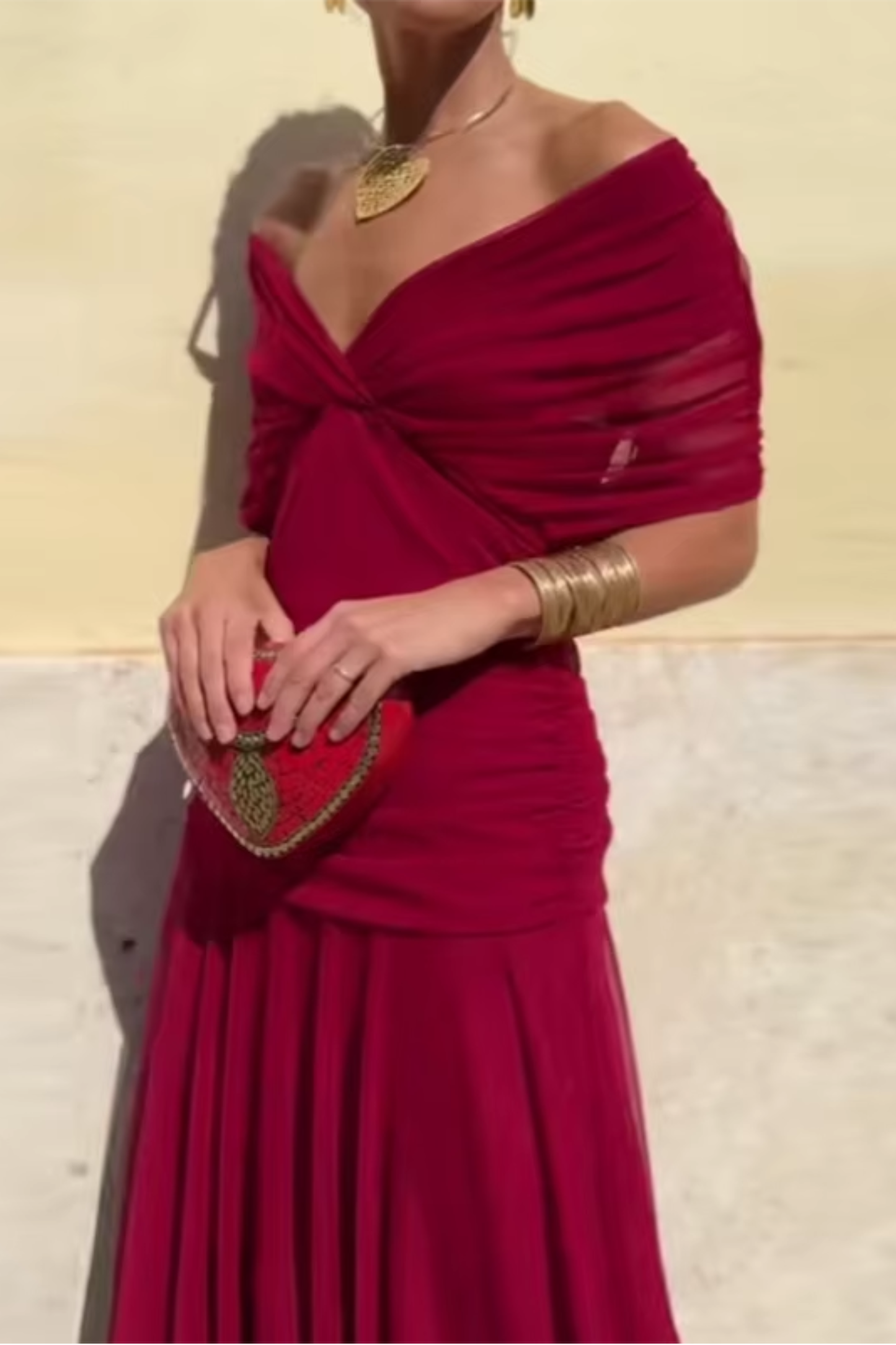 ISABELA | Vestido Elegante Lago de Fiesta con Escote en V